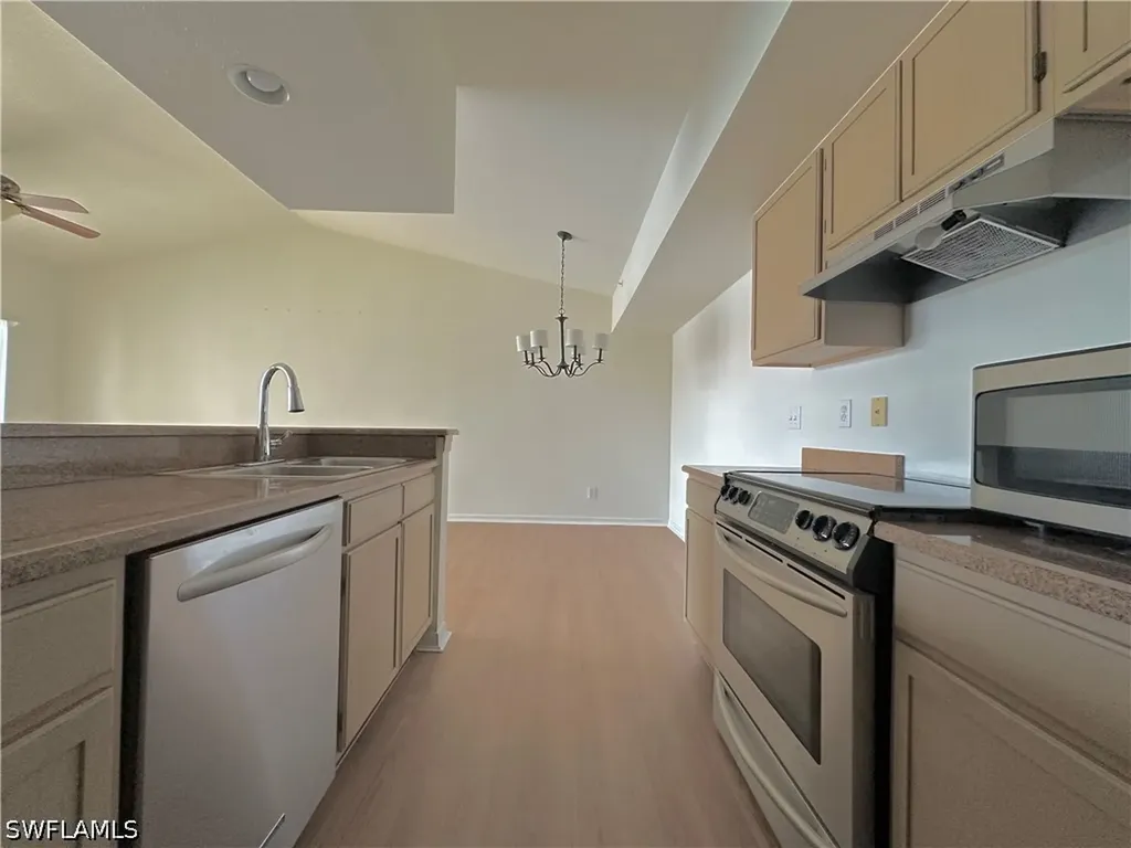 4700 Saint Croix Lane Naples FL 34109