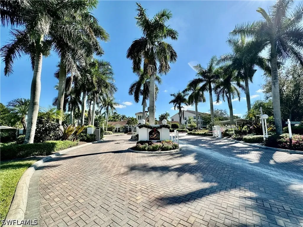 4700 Saint Croix Lane Naples FL 34109
