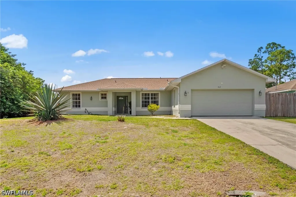 912 Maywood Avenue S Lehigh Acres FL 33974