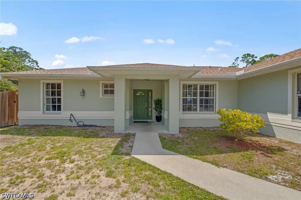 912 Maywood Avenue S Lehigh Acres FL 33974