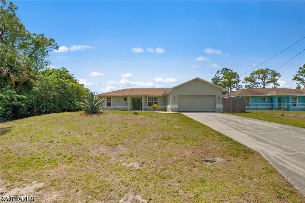 912 Maywood Avenue S Lehigh Acres FL 33974