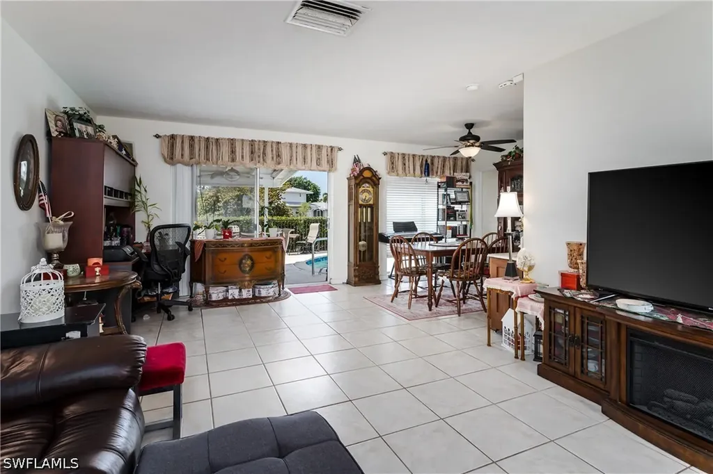 756 Apple Court Marco Island FL 34145