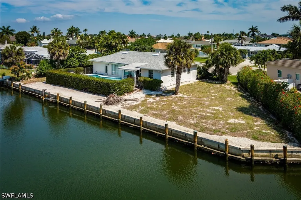 756 Apple Court Marco Island FL 34145