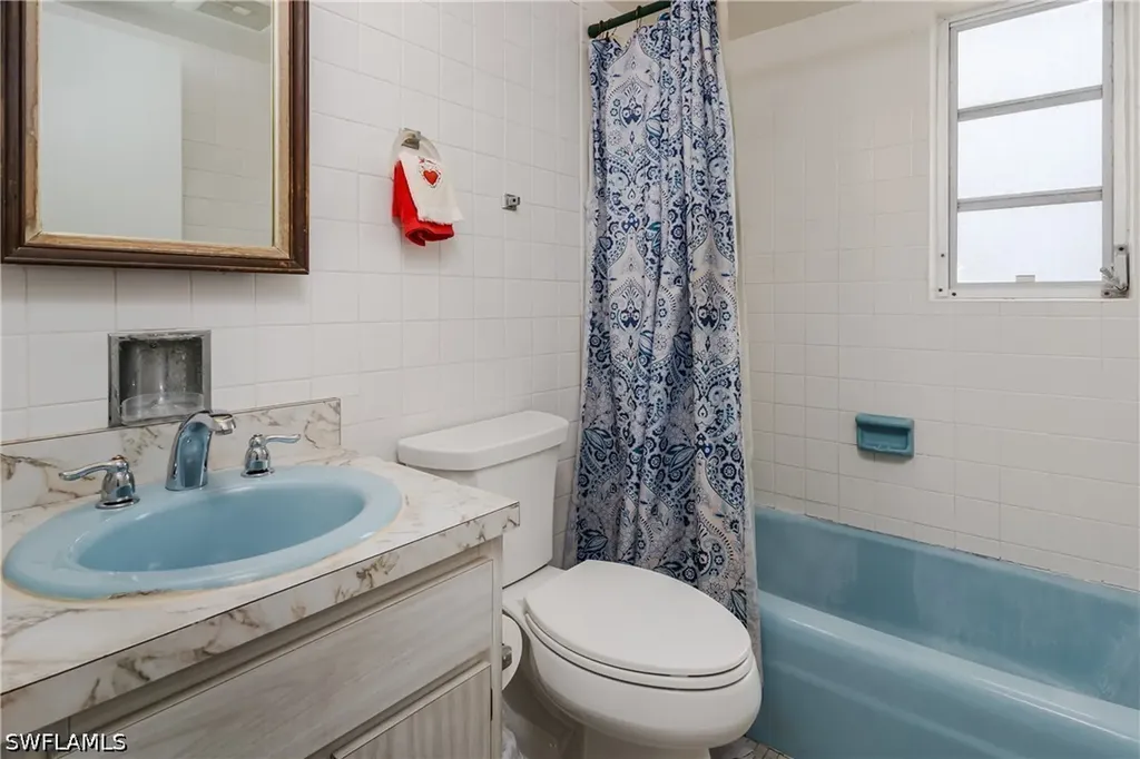 756 Apple Court Marco Island FL 34145