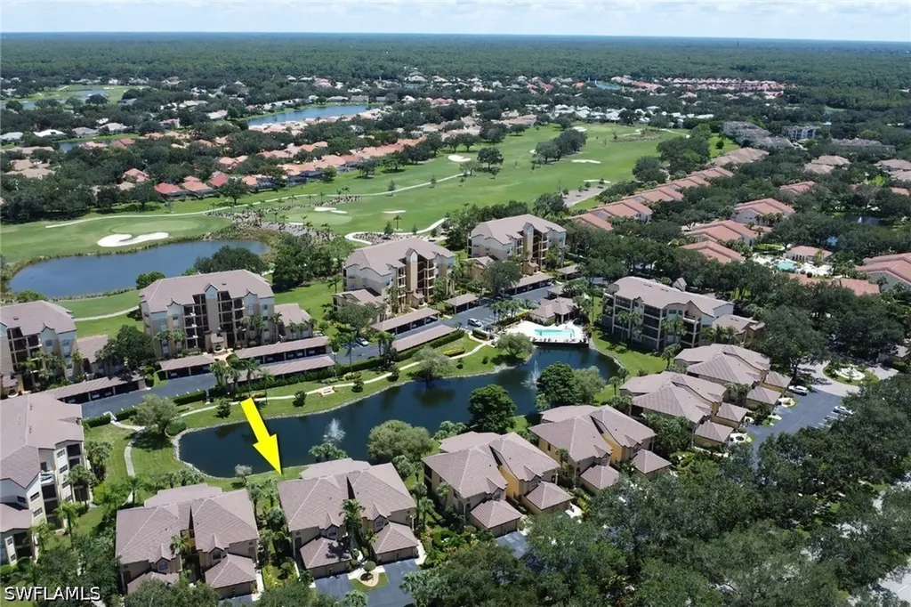 184 Vintage Circle Naples FL 34119