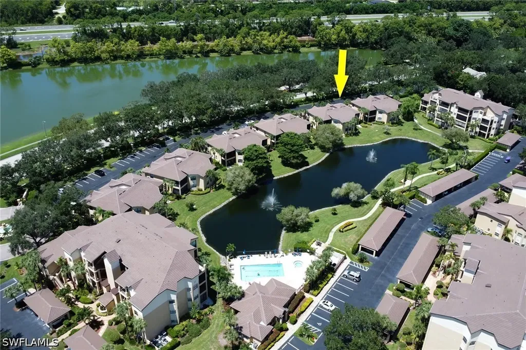 184 Vintage Circle Naples FL 34119