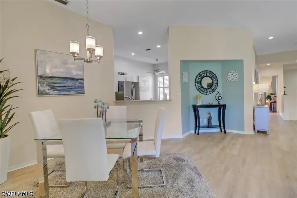184 Vintage Circle Naples FL 34119