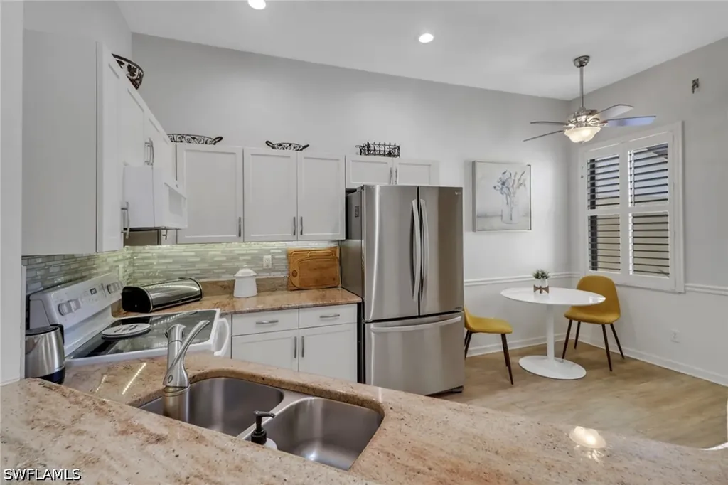 184 Vintage Circle Naples FL 34119