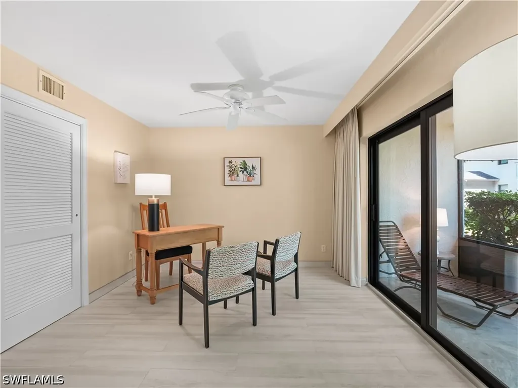 600 Neapolitan Way Naples FL 34103