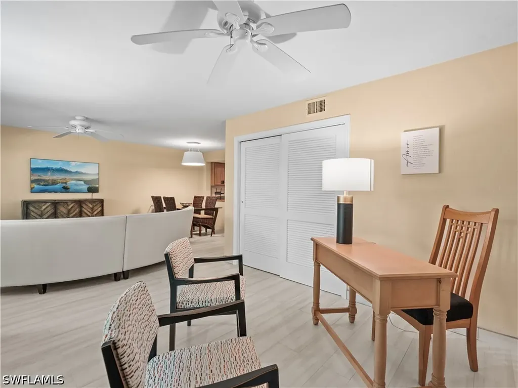 600 Neapolitan Way Naples FL 34103