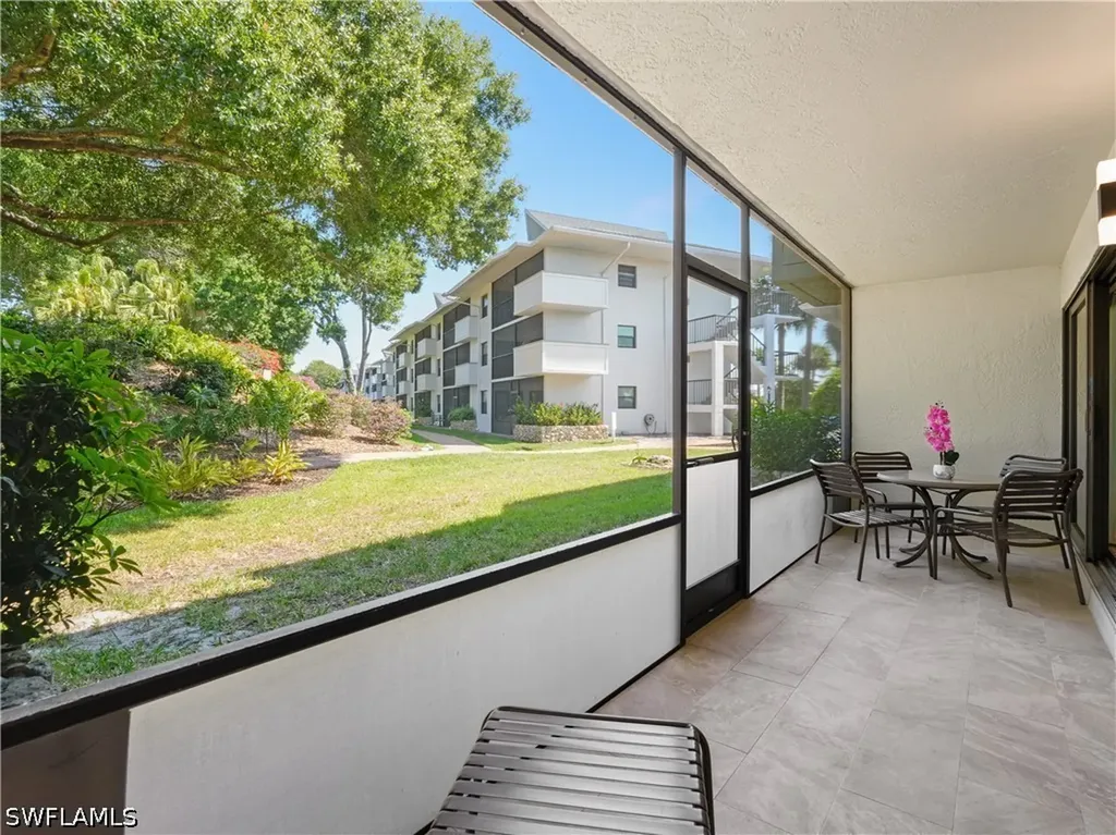 600 Neapolitan Way Naples FL 34103