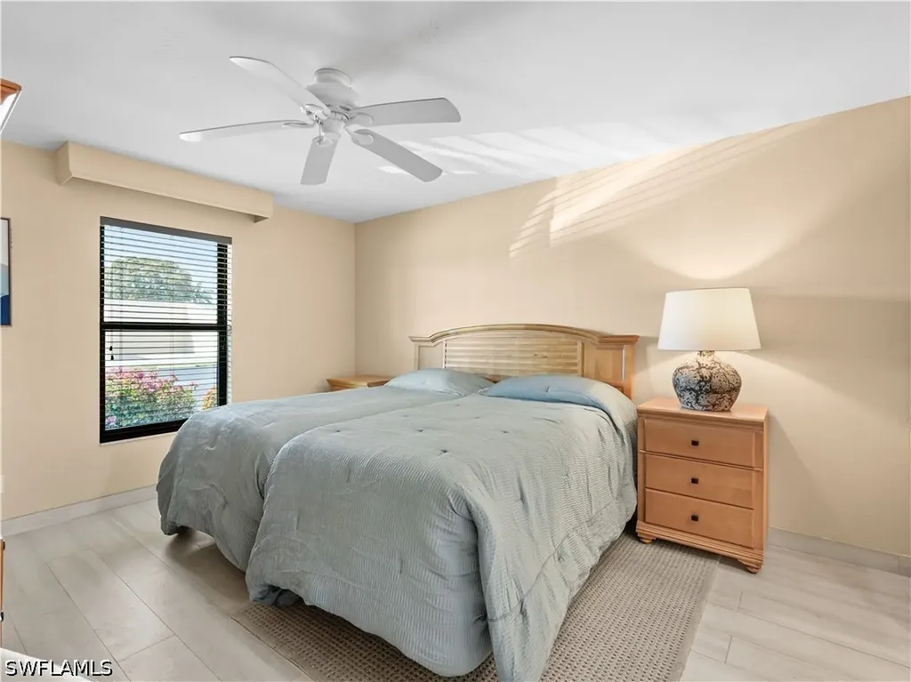 600 Neapolitan Way Naples FL 34103