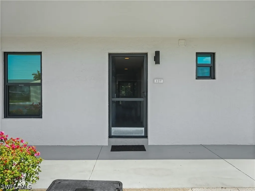 600 Neapolitan Way Naples FL 34103