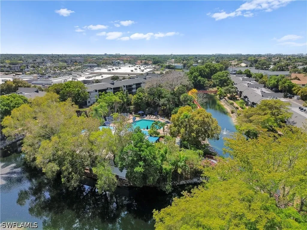 600 Neapolitan Way Naples FL 34103