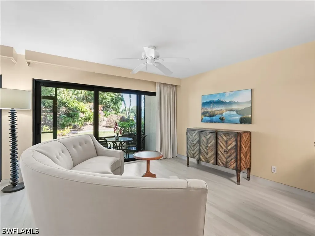 600 Neapolitan Way Naples FL 34103