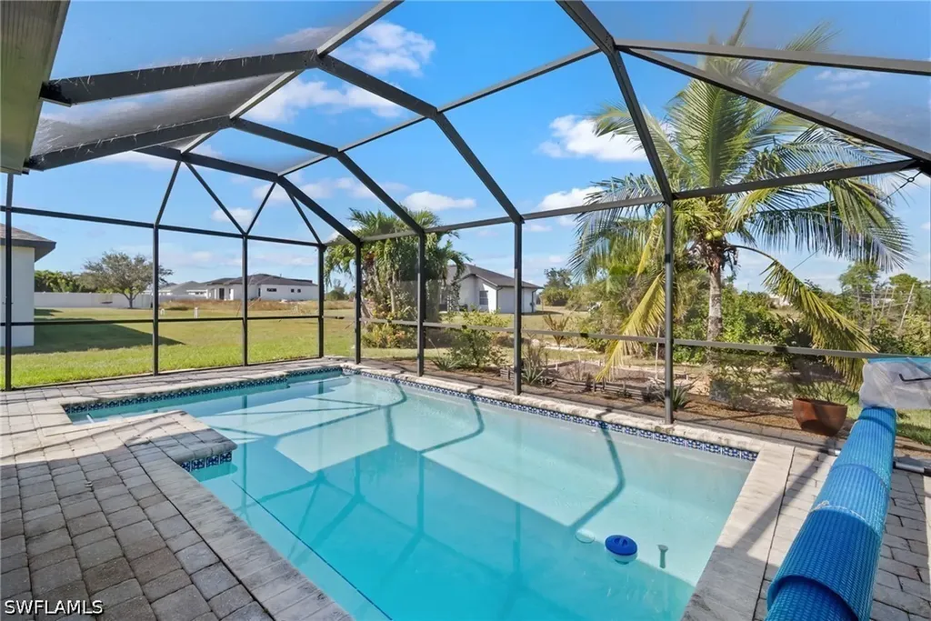 2905 NW 13th Street Cape Coral FL 33993