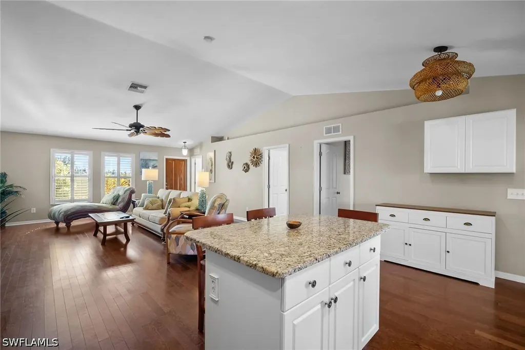 2905 NW 13th Street Cape Coral FL 33993