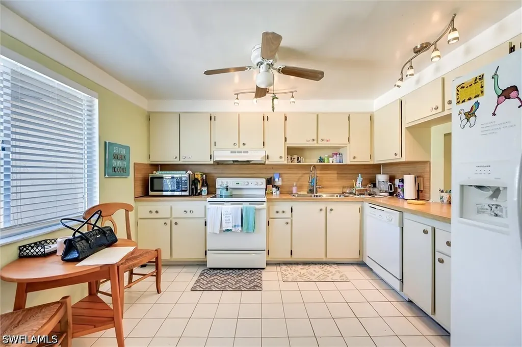 163 Palm Drive Naples FL 34112