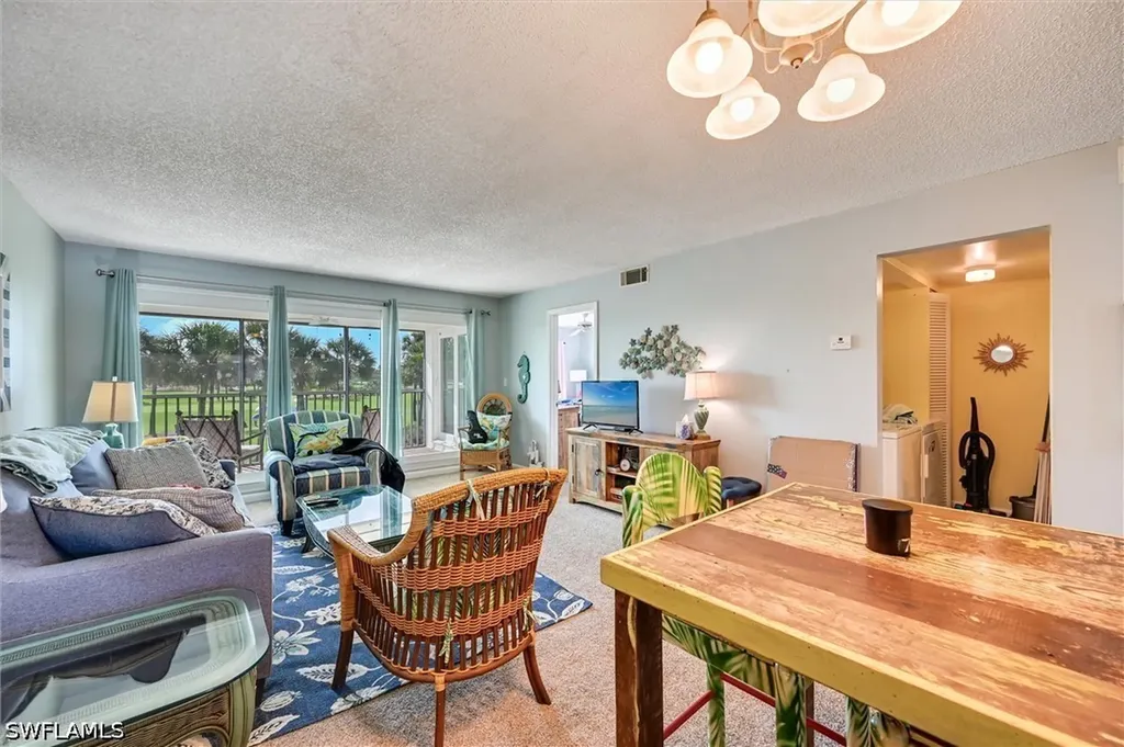 163 Palm Drive Naples FL 34112