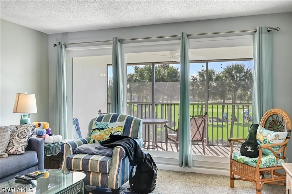 163 Palm Drive Naples FL 34112