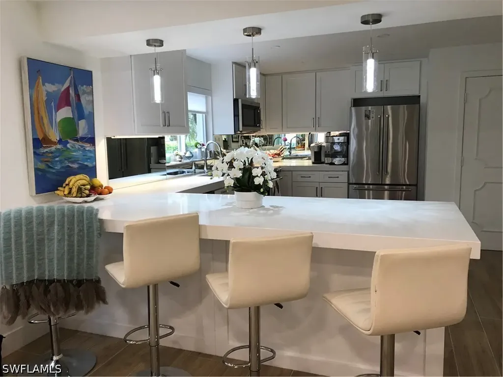 302 2nd Street S Naples FL 34102