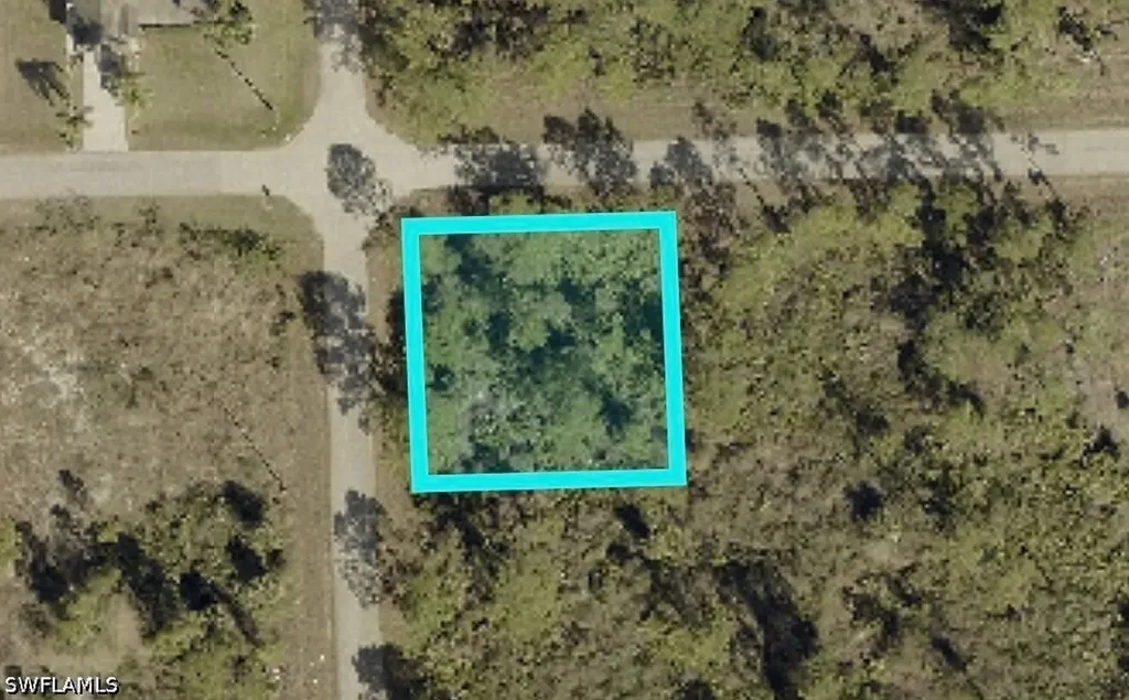 900 E 11th Street Lehigh Acres FL 33972
