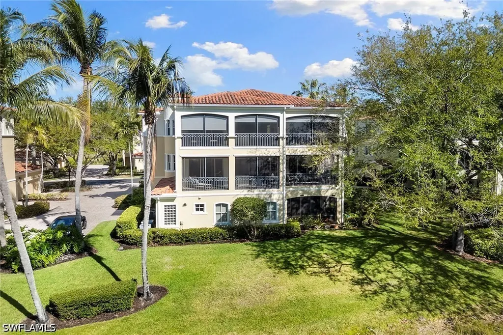 2642 Bolero Drive Naples FL 34109