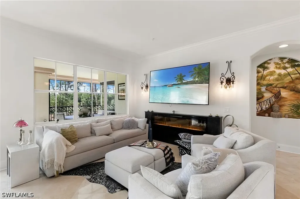 2642 Bolero Drive Naples FL 34109
