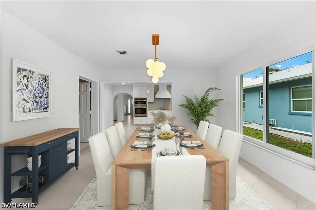 670 103rd Avenue N Naples FL 34108