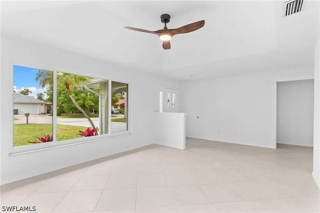 670 103rd Avenue N Naples FL 34108