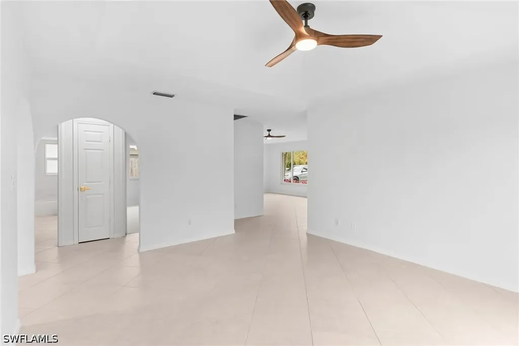 670 103rd Avenue N Naples FL 34108