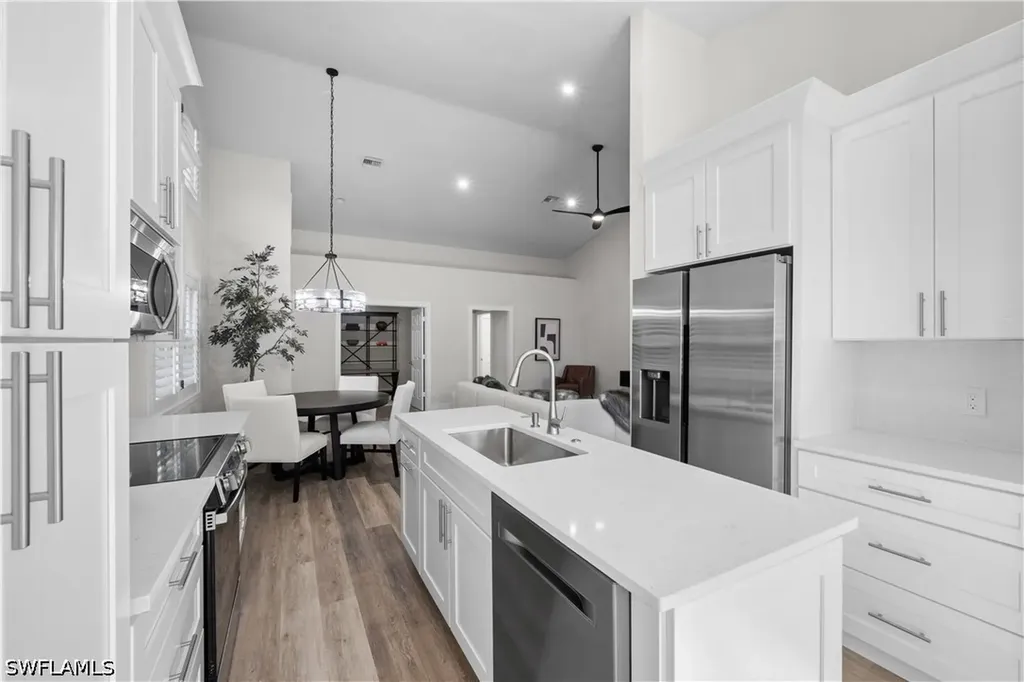 27181 Kindlewood Lane Bonita Springs FL 34134