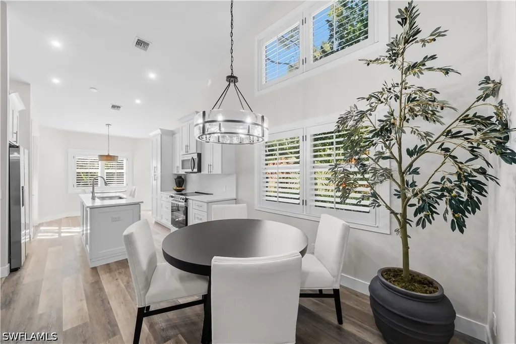 27181 Kindlewood Lane Bonita Springs FL 34134