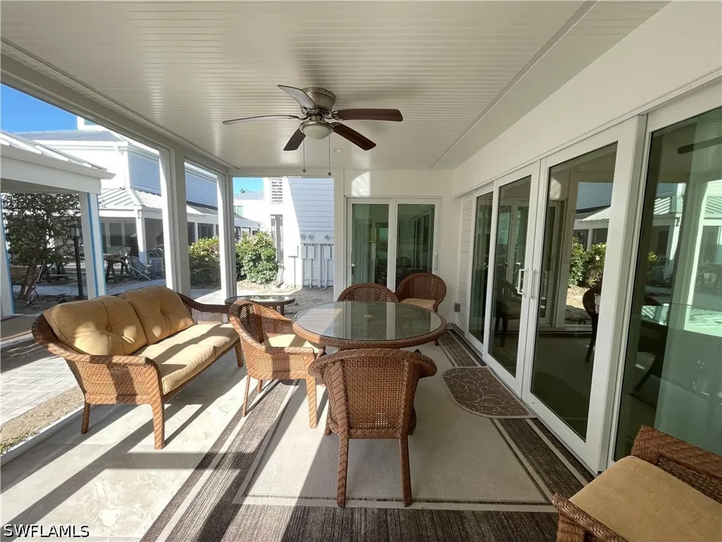 254 6th Avenue S Naples FL 34102-6531