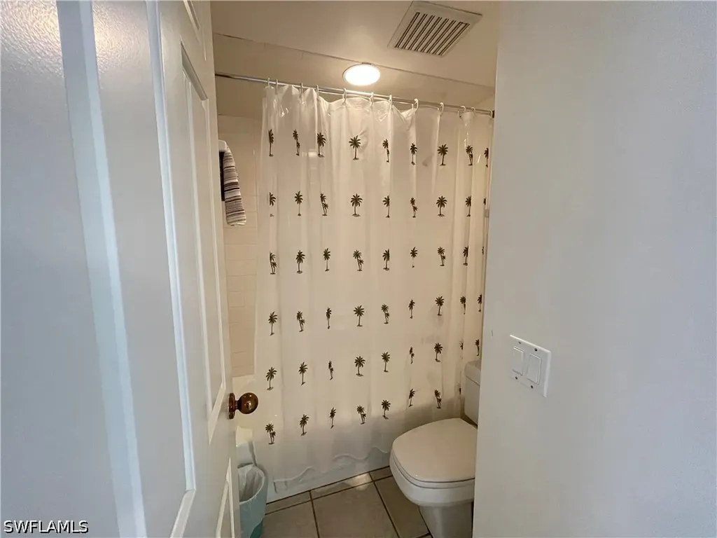 254 6th Avenue S Naples FL 34102-6531