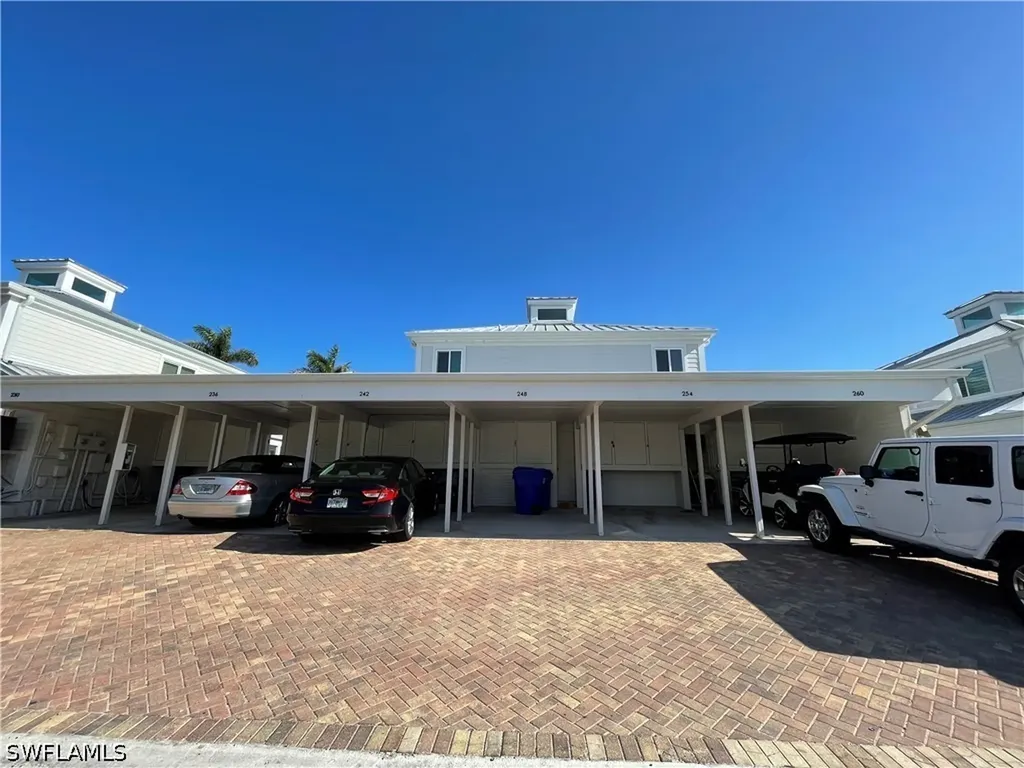 254 6th Avenue S Naples FL 34102-6531