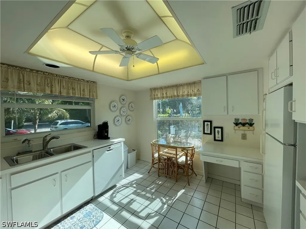 254 6th Avenue S Naples FL 34102-6531