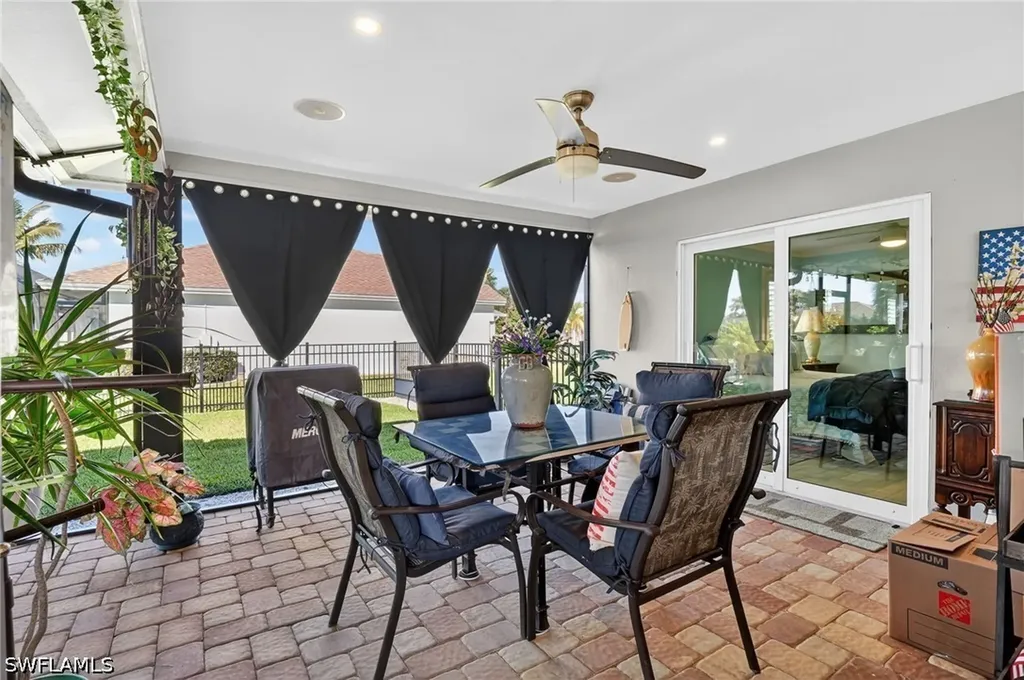 2424 Longboat Drive Naples FL 34104
