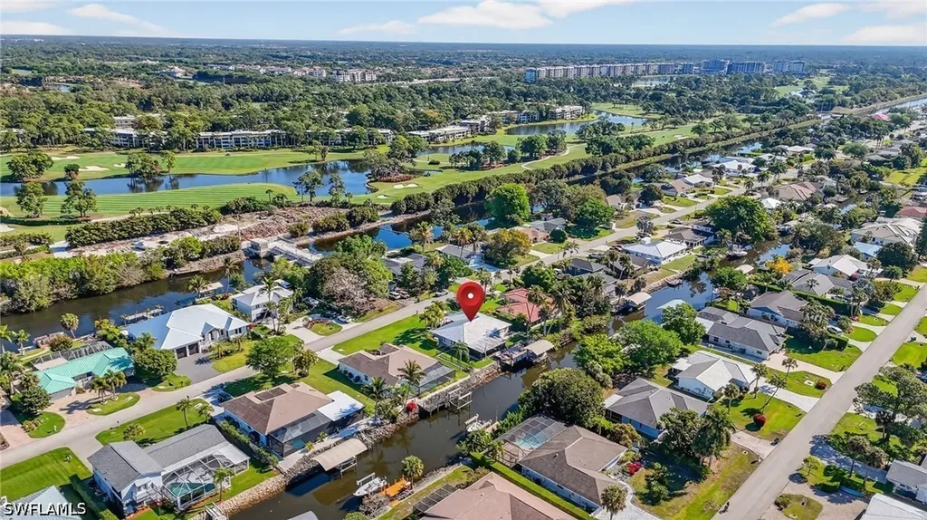 2424 Longboat Drive Naples FL 34104