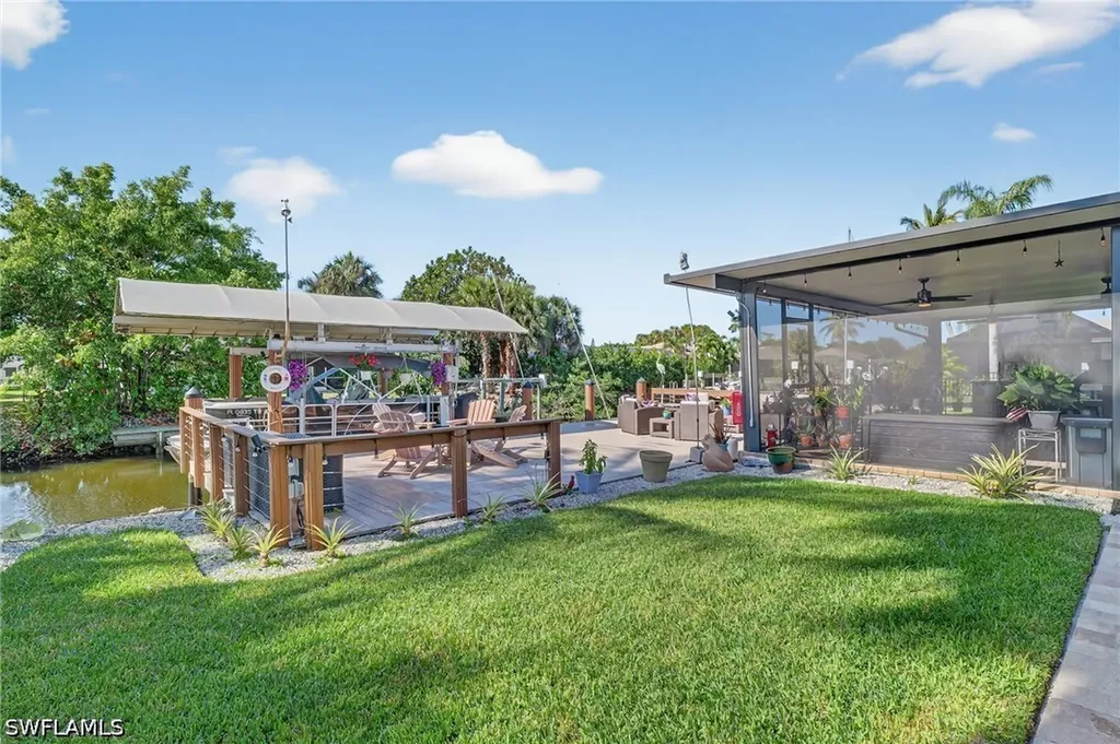 2424 Longboat Drive Naples FL 34104