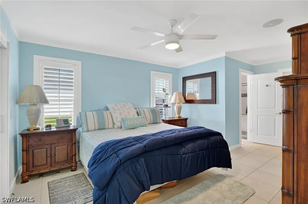 2424 Longboat Drive Naples FL 34104