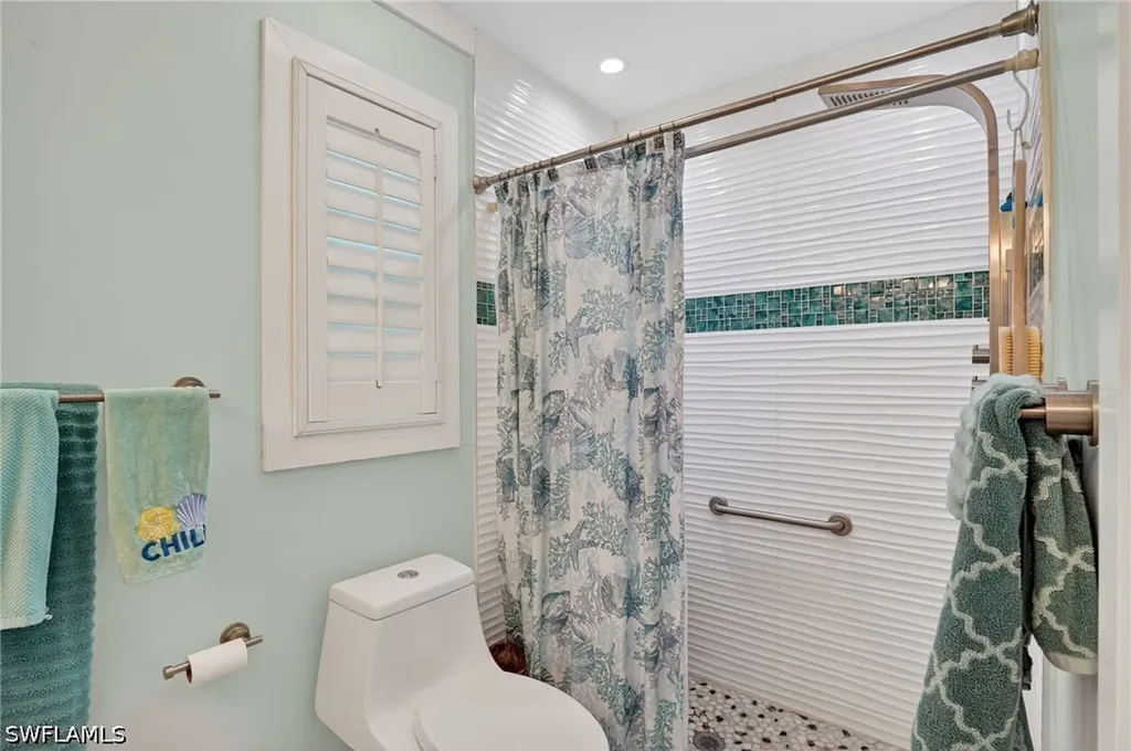 2424 Longboat Drive Naples FL 34104