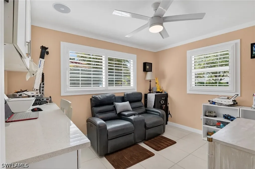 2424 Longboat Drive Naples FL 34104