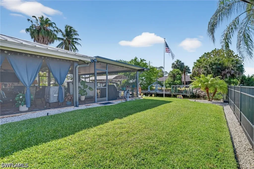 2424 Longboat Drive Naples FL 34104