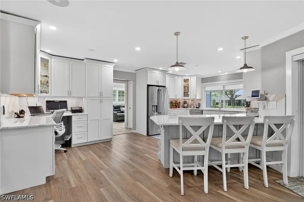 2424 Longboat Drive Naples FL 34104