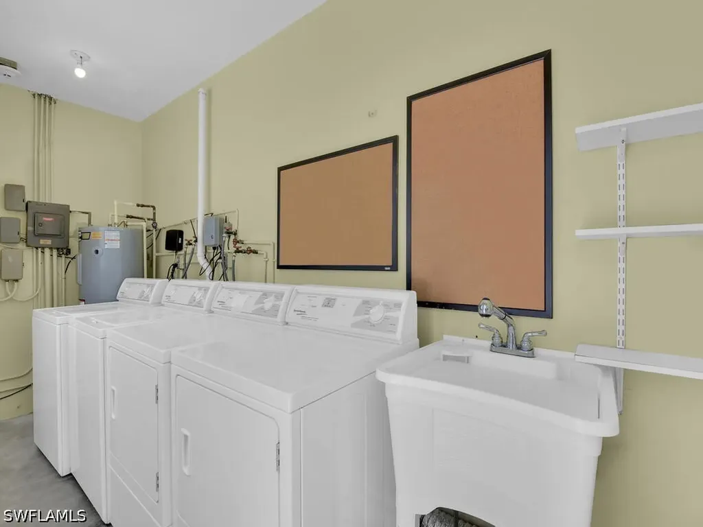473 12th Avenue S Naples FL 34102