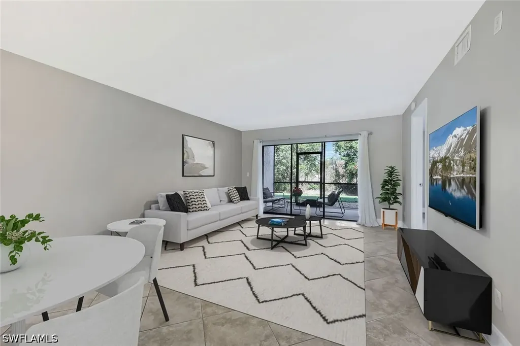 1211 Rosemary Court Naples FL 34103