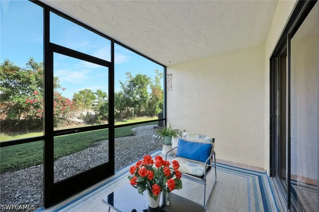 1211 Rosemary Court Naples FL 34103