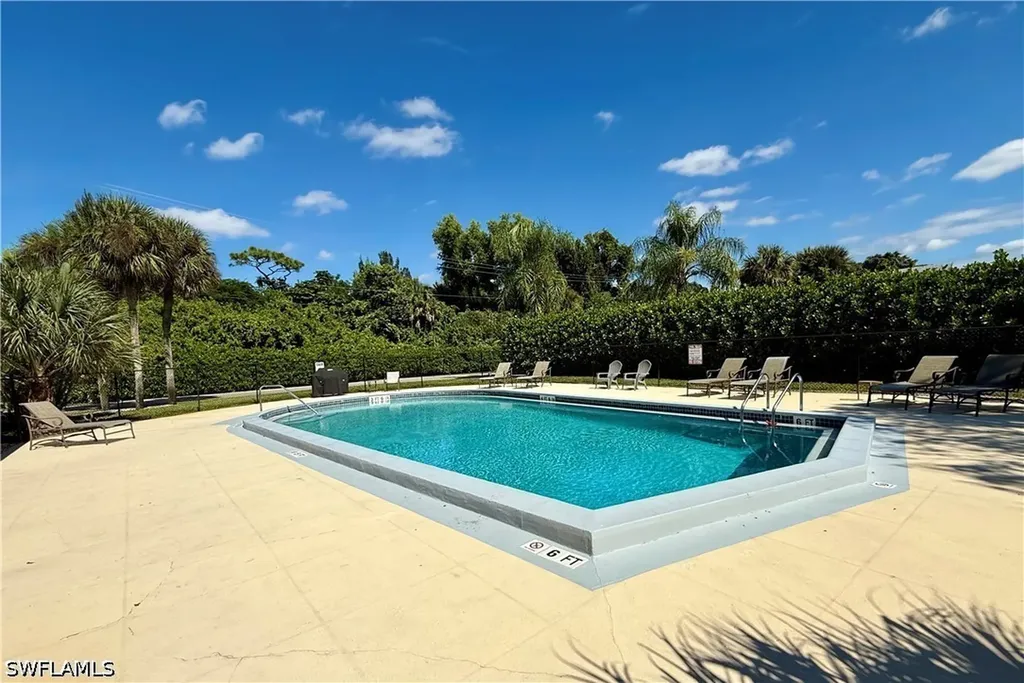 1211 Rosemary Court Naples FL 34103