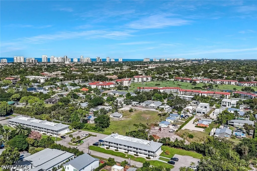 1211 Rosemary Court Naples FL 34103